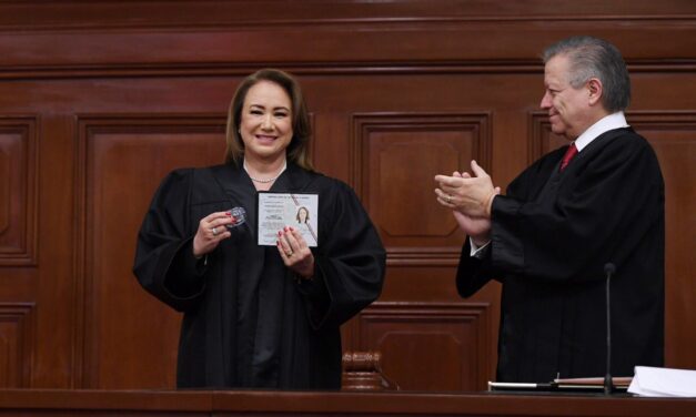 <strong>Yasmín Esquivel no es mi Candidata: AMLO</strong>