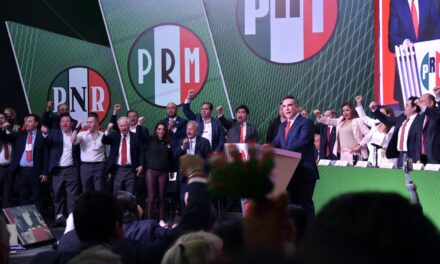 <strong>Promete Celebrar el PRI su Centenario Desde Palacio Nacional</strong>