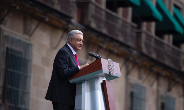 <strong>Amor al Pueblo Factor Clave de la Política: AMLO</strong>