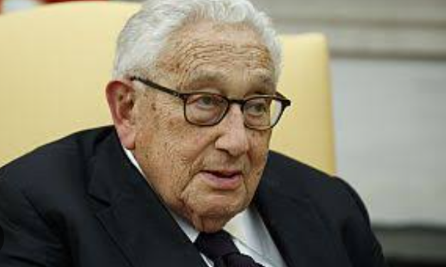 Muere Henry Kissinger