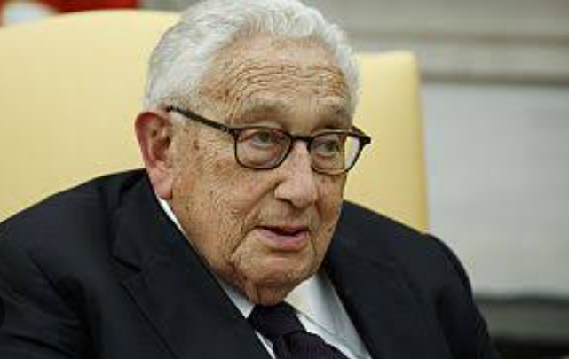 Muere Henry Kissinger
