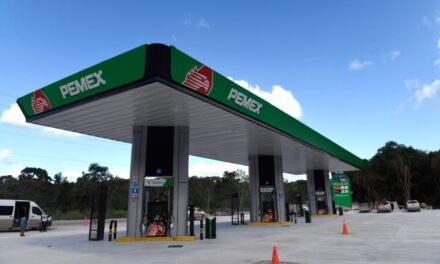 Inaugura AMLO «Gasolinera Bienestar» en Calakmul, Campeche