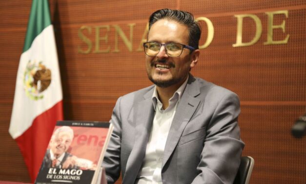 «El mago de los signos», revela el secreto de AMLO para mantener su popularidad