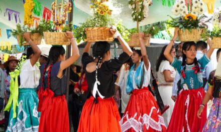 La Compañía Minera Cuzcatlán es una canadiense que apoya la cultura oaxaqueña