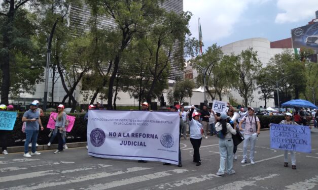 Trabajadores rechazan afuera del Senado la reforma al Poder Judicial