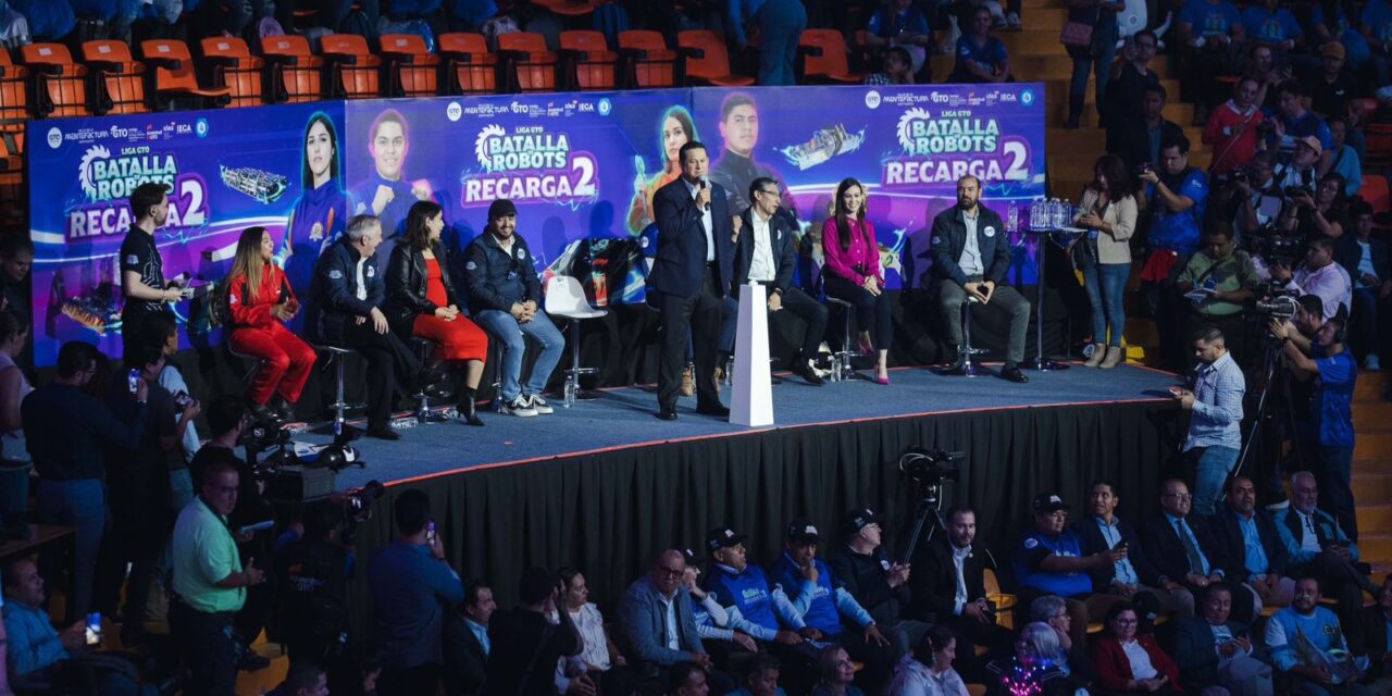 Comenzó el torneo «Batalla de Robots Recarga2»; lo inaugura en Guanajuato el gobernador Diego Sinhue Rodríguez 