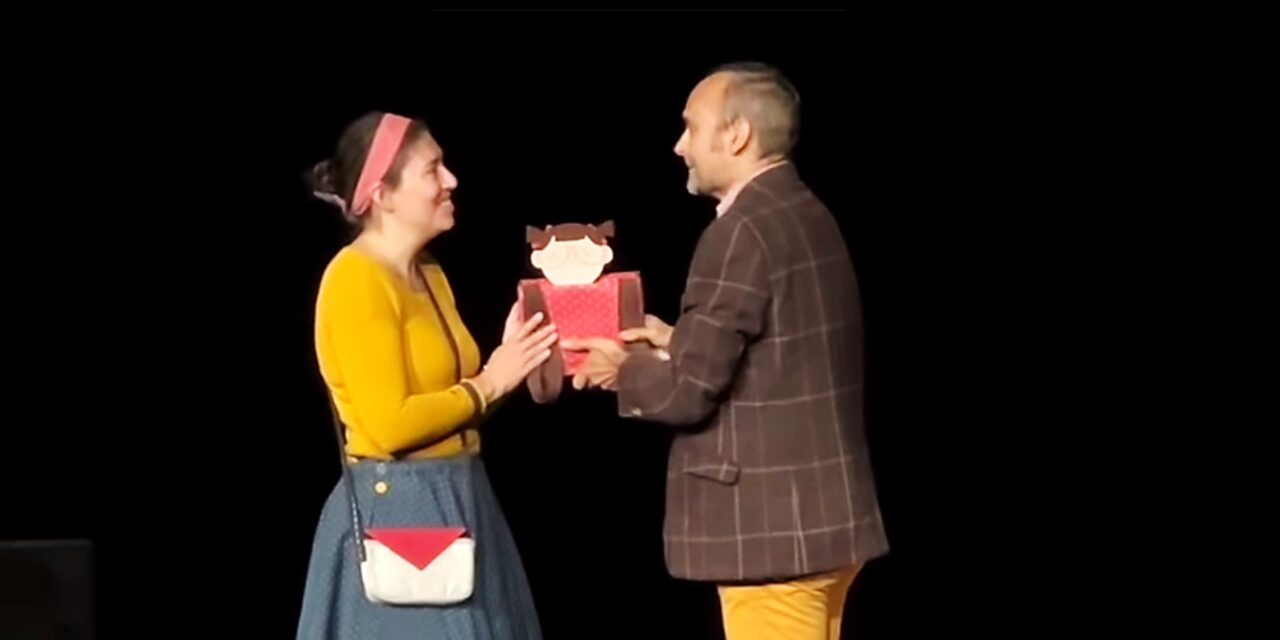 Toutito Teatro «En las faldas de mi madre»