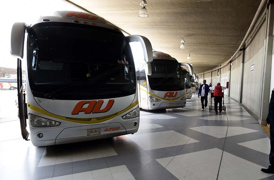 Hasta el 3 de enero habrá descuento a estudiantes y maestros en transporte: SICT