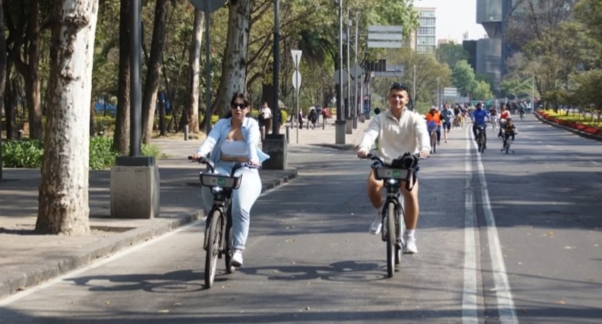 Baten récord ciclistas en la Ciudad de México